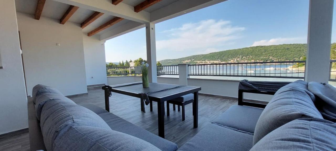 Apartmani Premijer-Rab Supetarska Draga Exteriör bild