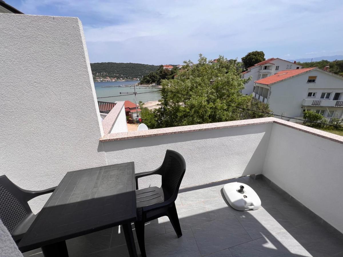 Apartmani Premijer-Rab Supetarska Draga Exteriör bild