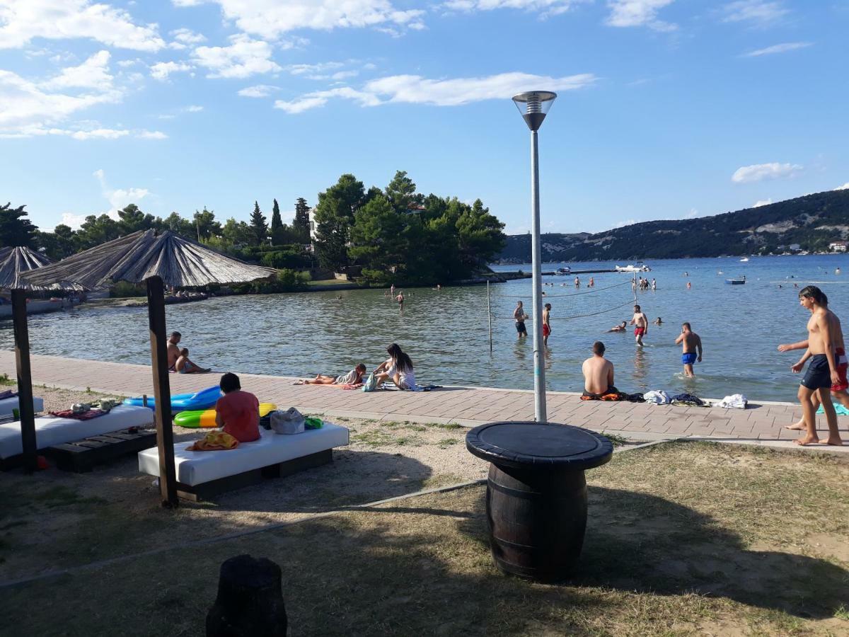 Apartmani Premijer-Rab Supetarska Draga Exteriör bild