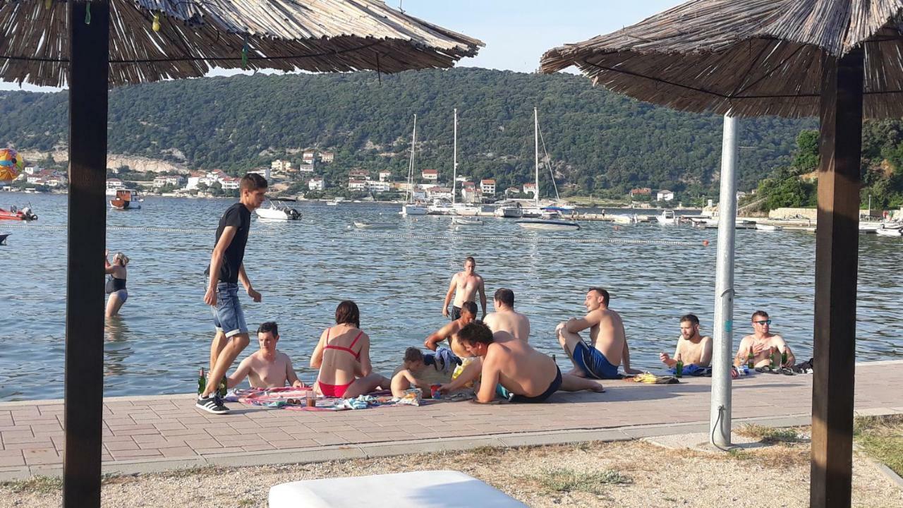 Apartmani Premijer-Rab Supetarska Draga Exteriör bild